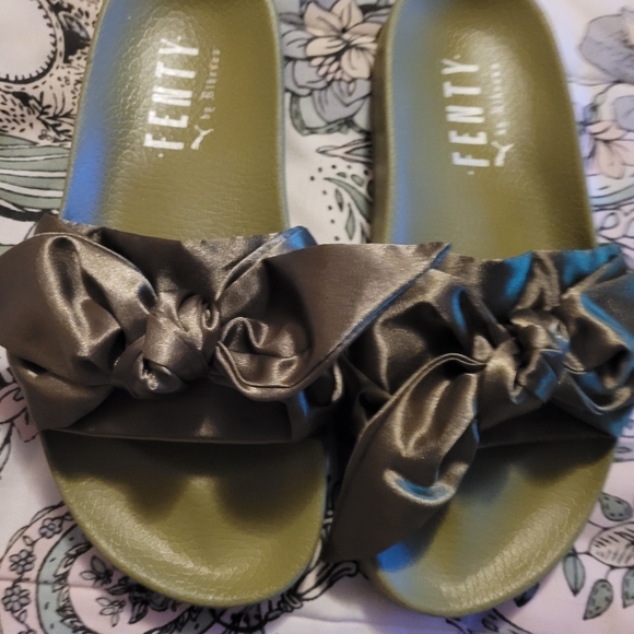 Puma Shoes - Fenty Bow Slides/ Olive Green Color